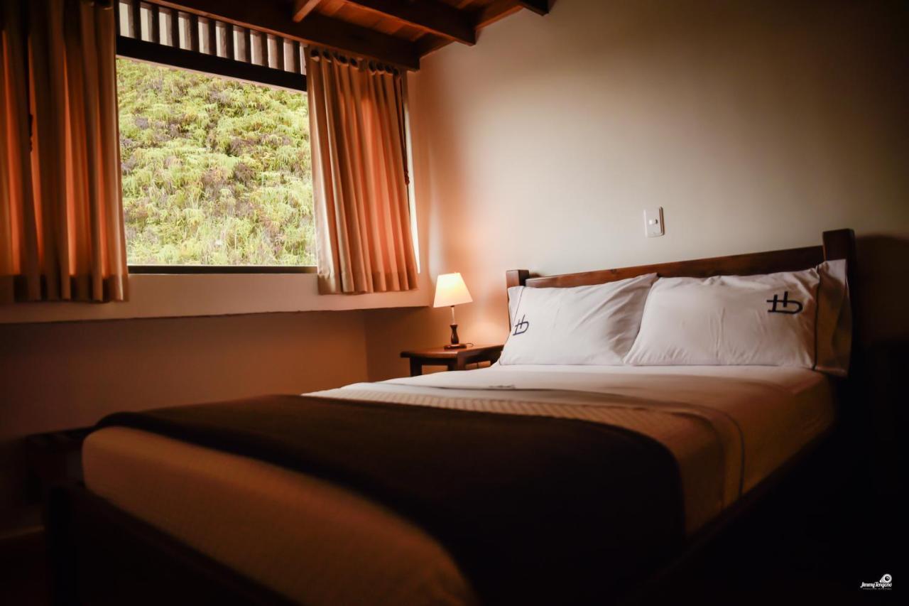 Ecohotel Bordones Isnos Exteriör bild